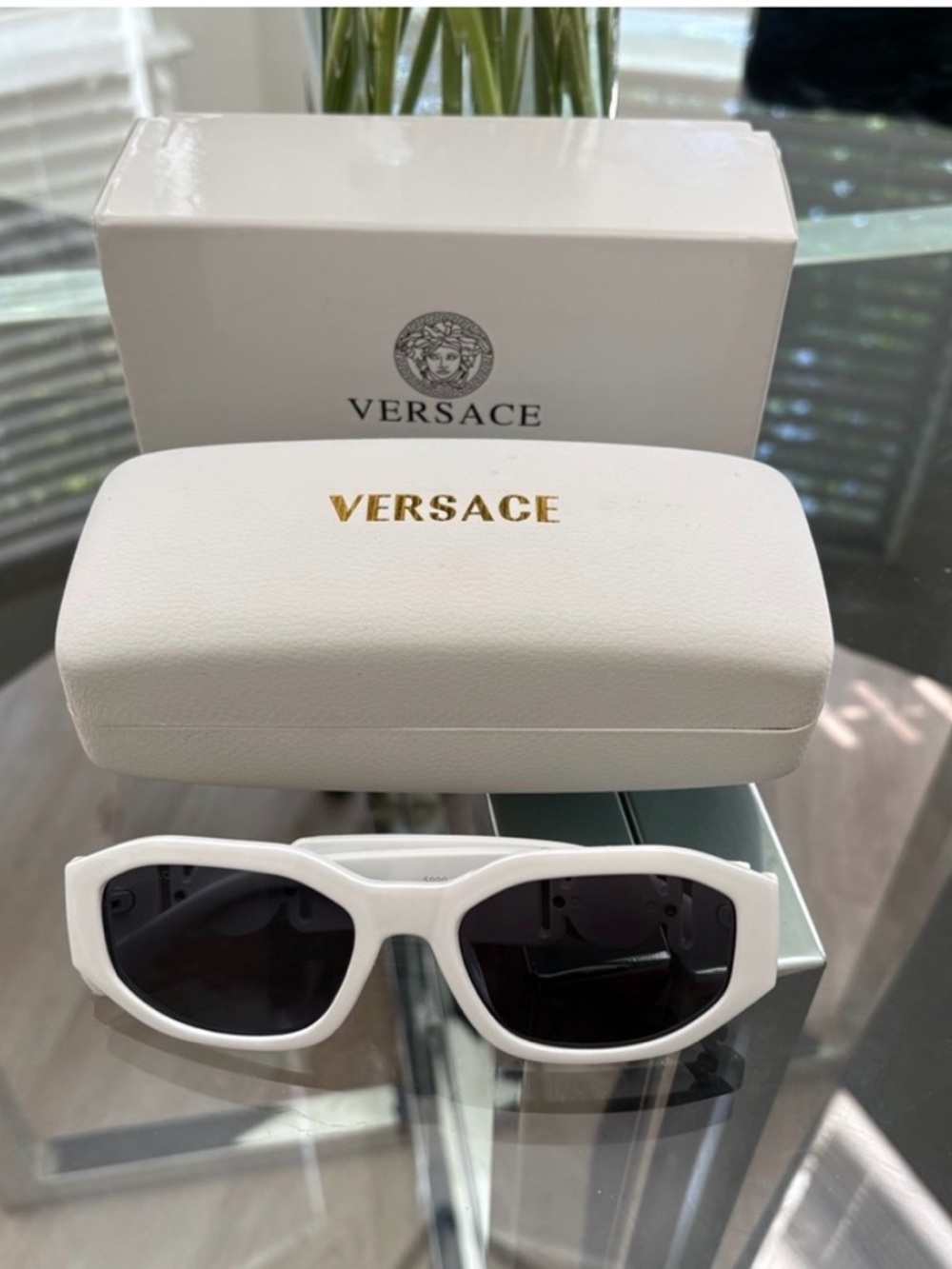 Fashion White Rectangular Frame Sunglasses